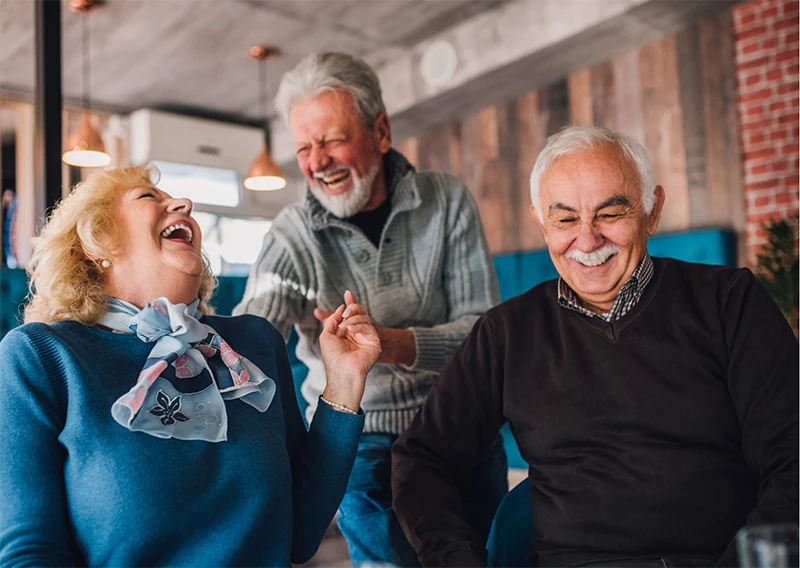 Seniors sereins et heureux