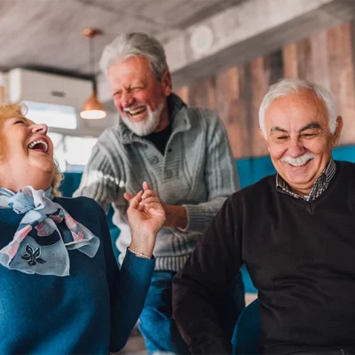 Seniors sereins et heureux
